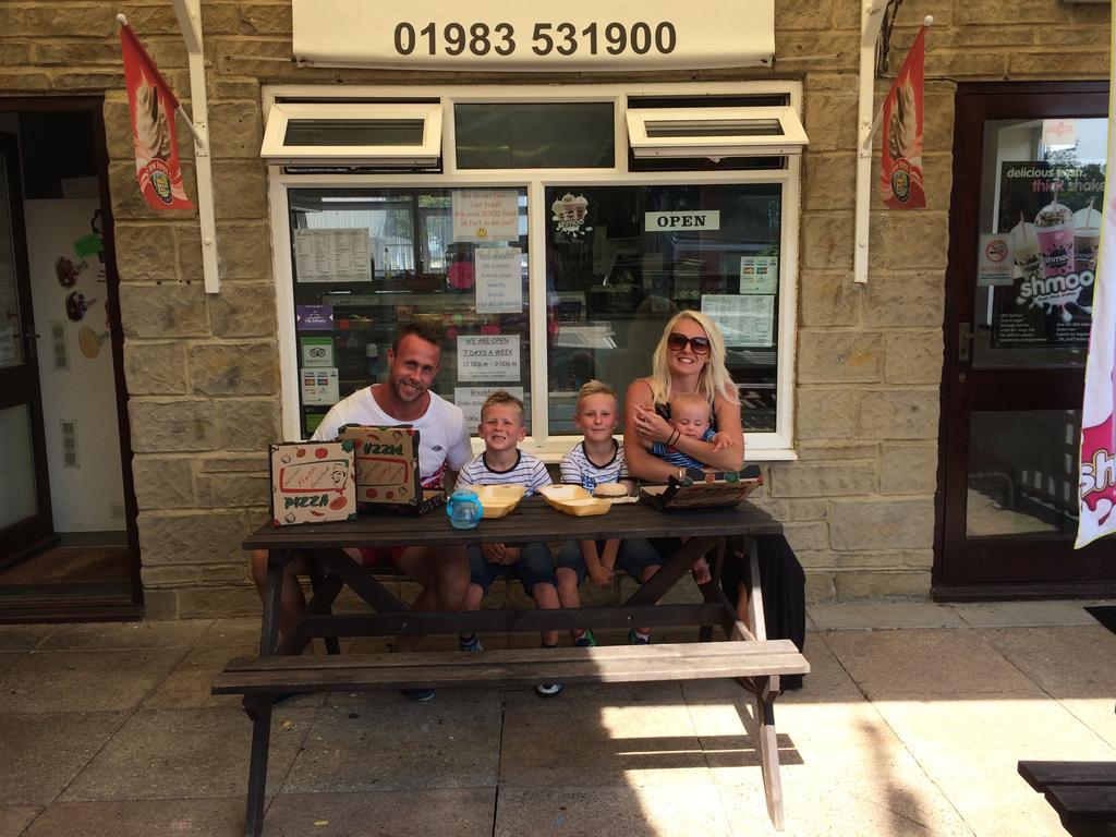 Orchards Holiday Park Cowes  Buitenkant foto